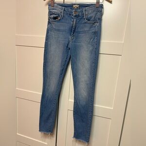 MOTHER looker ankle fray in Shoot to Thrill